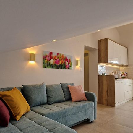 Haus Mit Meerblick Lopar Extérieur photo