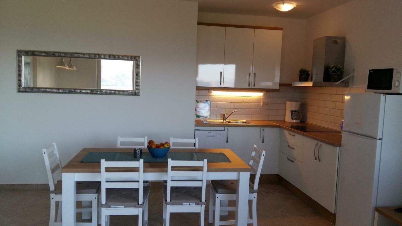 Haus Mit Meerblick Lopar Extérieur photo